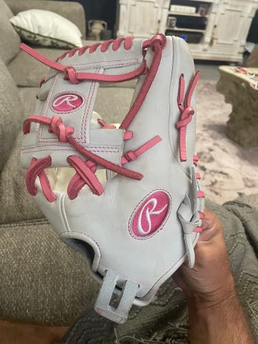 Rawlings Liberty Advanced RH Infield Softball Glove 12" (Used)