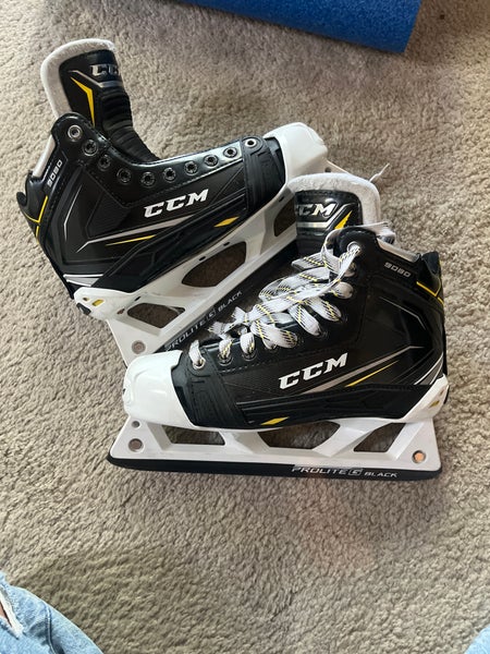 CCM Tacks 9080 Hockey Goalie Skates Regular Width  7.5 (Used)