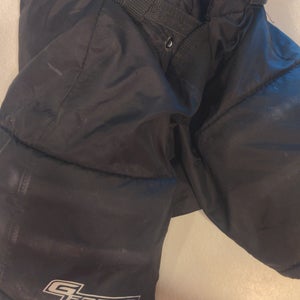Small player pants