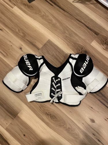 Medium Senior Bauer Supreme Classic Shoulder Pads  (Used)