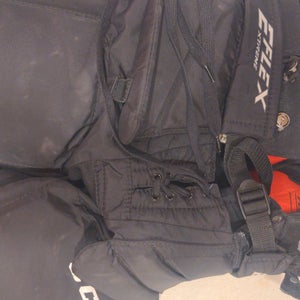 Junior Medium CCM Extreme Flex Shield E1.5 Hockey Goalie Pants (Used)