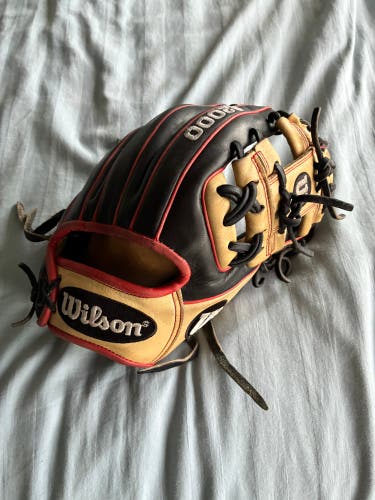 2022 Wilson RH Infield A2000 Baseball Glove 11.25" (Used)