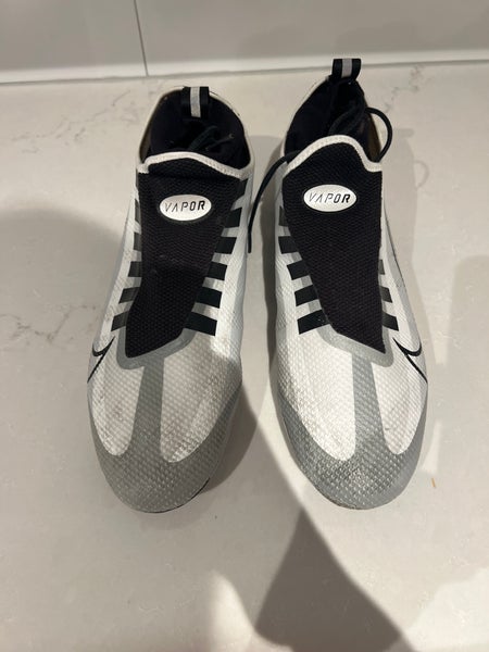 Men's  Size M 12.0 (W 13.0) Nike Low Top (Used)