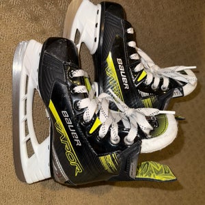 2023 Bauer Vapor X4 Hockey Skates Regular Width 11.5 (Used)