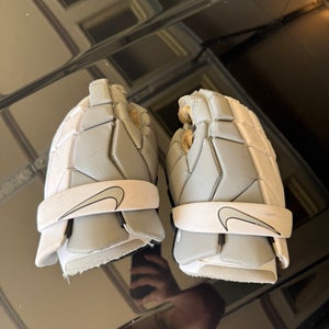 Nike Vapor Elite Lacrosse Gloves Large (Used)