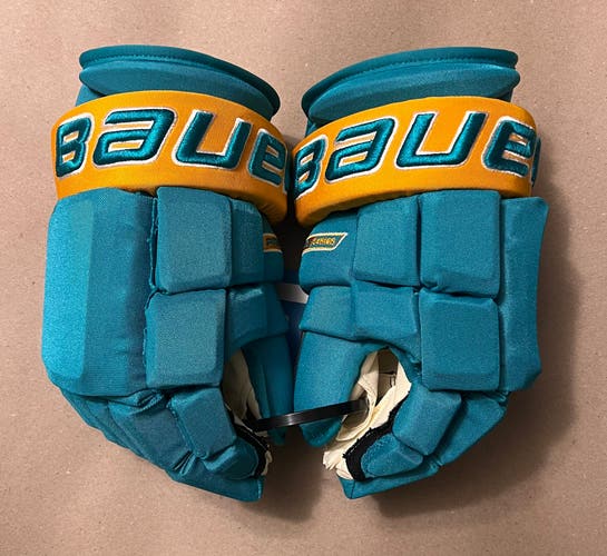 NWT San Jose Sharks Reverse Retro Bauer Pro Series Gloves 14”