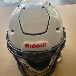 Adult Small Riddell SpeedFlex Helmet (Used)
