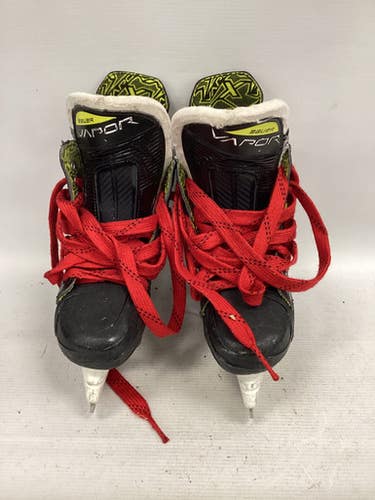 Used Bauer VAPOR 3X Junior Hockey Skate Junior 02.5 11851-S000035821