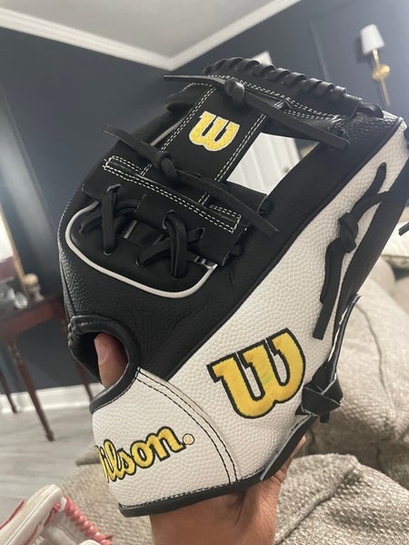 Wilson A2000 1786 RH Infield Baseball Glove 11.5" (Used)