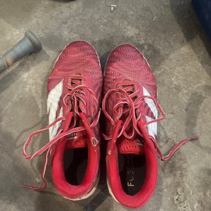 Red Men's Size M 9.0 (W 10.0) Adult New Balance Low Top 4040 Metal (Used)