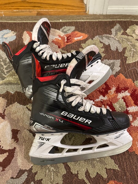 2022 Bauer Vapor X4 Hockey Skates Regular Width   8.5 (Used)