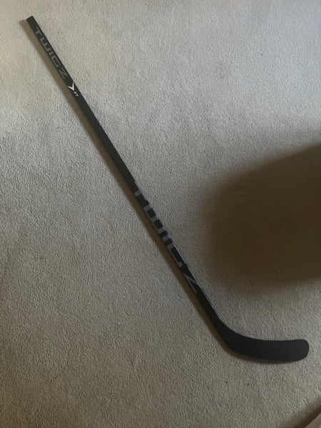 Intermediate Right Handed Hockey Stick (Used)