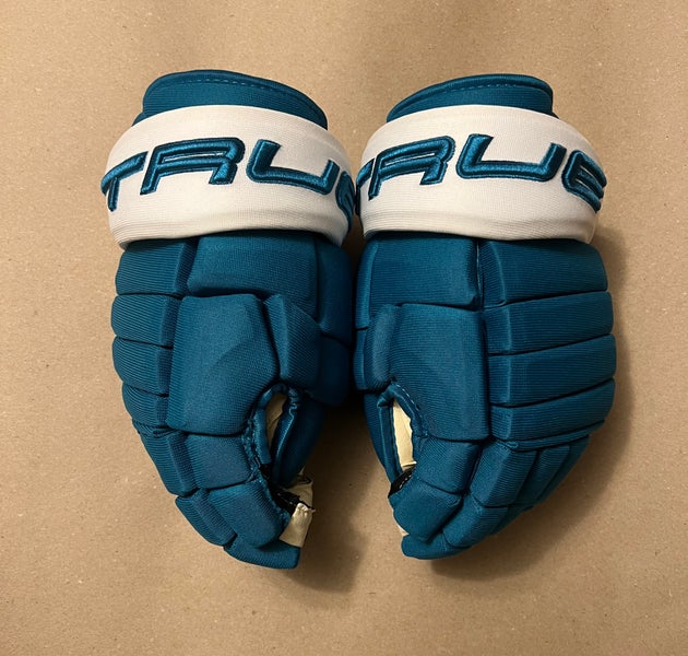 NWOT San Jose Sharks True 4 Roll Hockey Gloves 13”