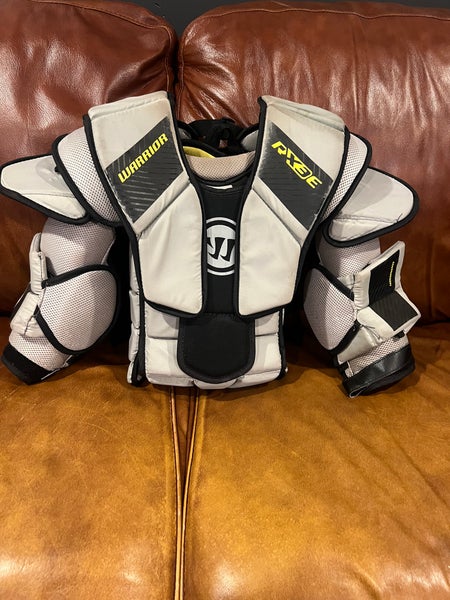 Large/Extra Large Warrior Ritual X3E Goalie Chest Protector (Used)