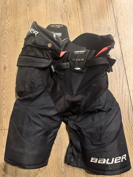 Intermediate Large Bauer Vapor Hyperlite Hockey Pants (Used)