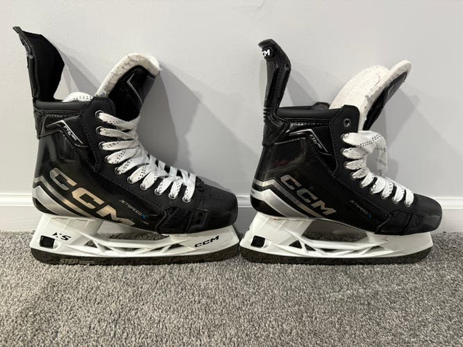 CCM Jetspeed FT6 Pro Custom Skates