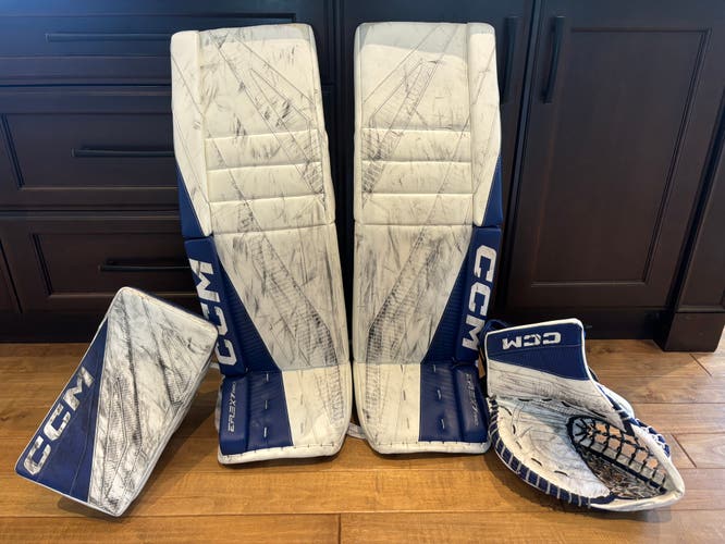 Pro Stock 36+2 CCM EFLex 7 Pro Goalie Pads & Gloves Set