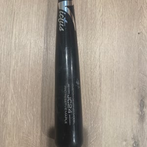2023 Victus JC24 Maple BBCOR Certified Bat (-3)  29 oz 32" (Used)