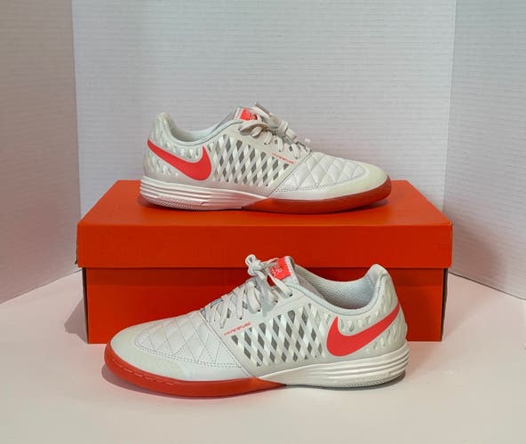 Size 7.5 Nike Lunargato II Men’s Indoor/Court Low-Top Soccer Shoes 580456-011