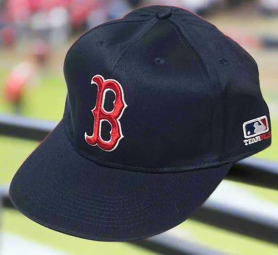 Boston Red Sox 2017 MLB M-300 NOS Adult Home Replica Cap (New)