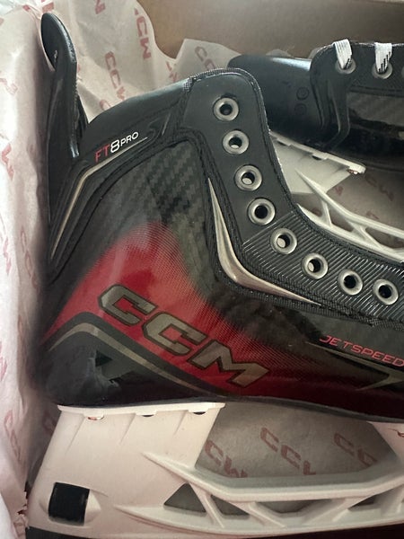 2025 CCM JetSpeed FT8 Pro Hockey Skates Wide Width 9 (New)