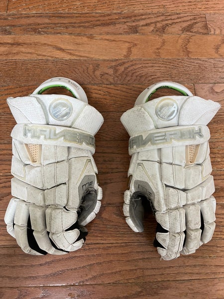 Maverik Lacrosse Gloves Medium (Used)
