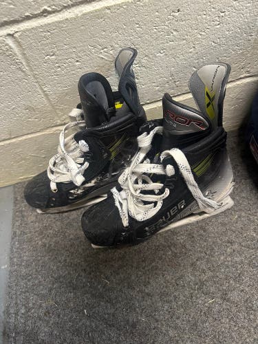Bauer Vapor Hyperlite 2 Skates (used)