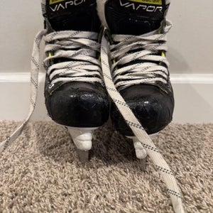Youth Bauer Vapor 3X Hockey Skates – Size 12Y – (Good Condition)