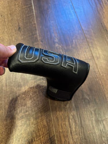 Barudan Golf Black Putter Headcover Magnetic USA Flag Blade