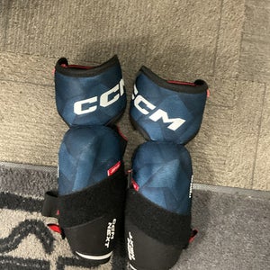 Used CCM NEXT Intermediate Elbow Pads SM 11614-S000219024