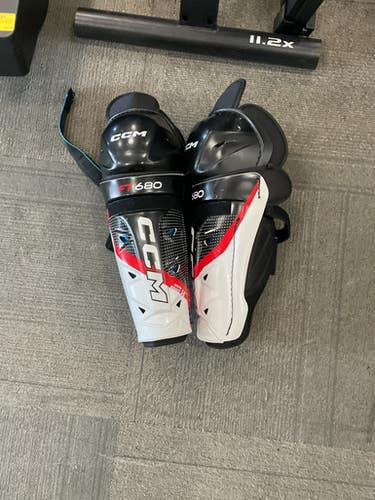 Used CCM FT680 Intermediate Shin Guards White 15" 11614-S000219023