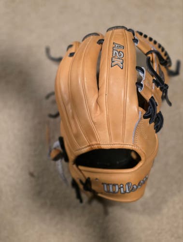 Wilson RH Infield 1787 Baseball Glove 11.75" (Used)