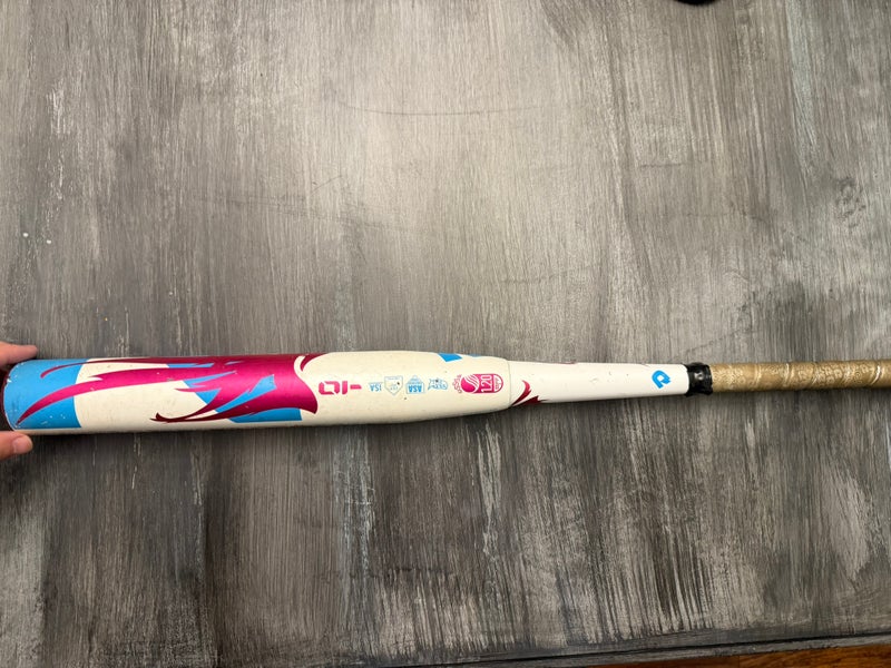 DeMarini Vendetta Composite Bat (-10)  20 oz 30" (Used)
