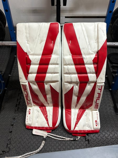 33"  True 9x3 Goalie Leg Pads  (Used)