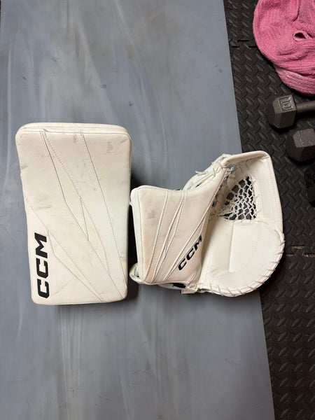 CCM Axis XF Regular  (Used)