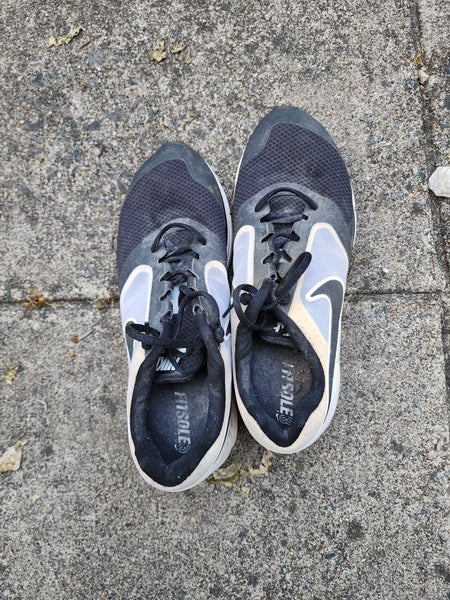 Nike Vomero 8 Running Shoes