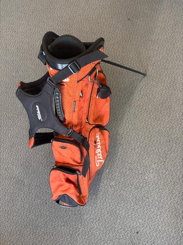 Used Titleist STAND BAG Mens Stand Bag None 11858-S000077913