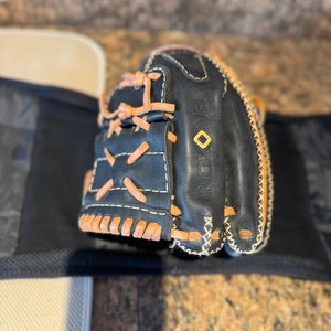 Nokona RH Edge X Baseball Glove 12"
