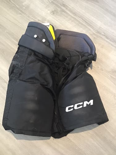 Medium Senior CCM HPTK Hockey Pants Pro Stock (Used)