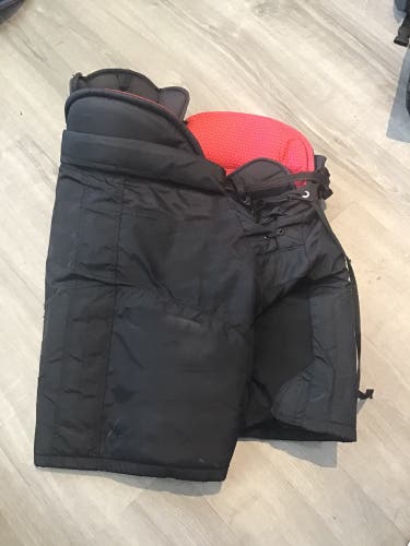 Medium Senior CCM HP45 Hockey Pants Pro Stock (Used)