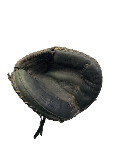 Used Easton BLACKSTONE BB/SB Catchers RH Throw Black 33 1/2" 11347-S000252907