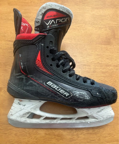 Bauer Vapor 3X Pro Hockey Skates  Size 5 (Used)