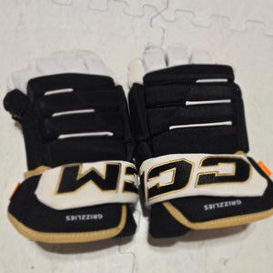 CCM Tacks 4 roll pro III Team Custom Gloves 14" (Used)