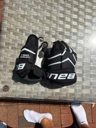 Bauer Supreme One.2 Gloves 10"  (Lightly Used)