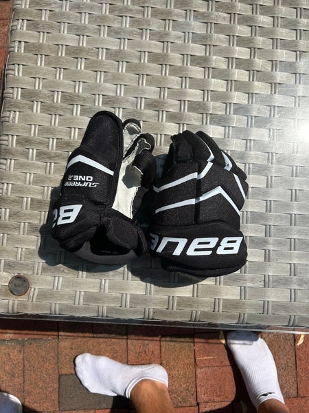 Bauer Supreme One.2 Gloves 10"  (Lightly Used)