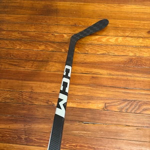 Slightly Used (Like New) Senior CCM Jetspeed FT6 Pro Right Handed Hockey Stick P28 Pro Stock