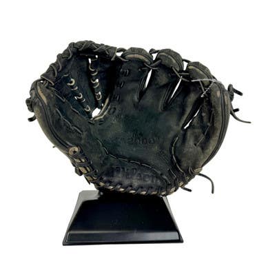 Used Wilson THE A2000 Fielders Glove RH Throw 12" 11506-S000277303