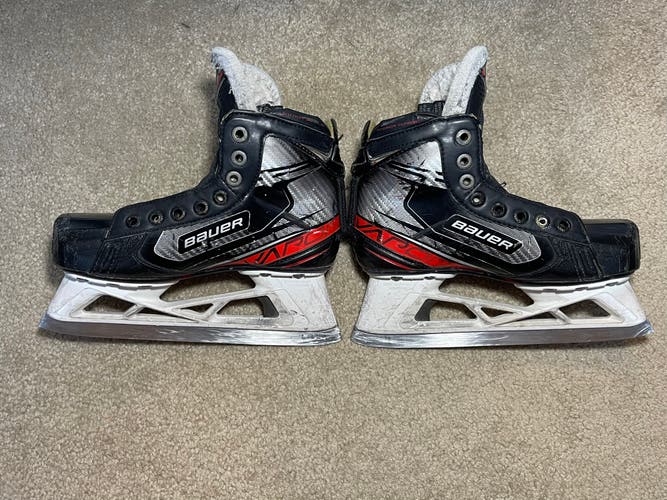Bauer Vapor X2.9 Hockey Goalie Skates Regular Width  Size 2 (Used)