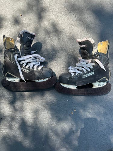 Bauer Nexus 8000 Hockey Skates 7.5 (Used)