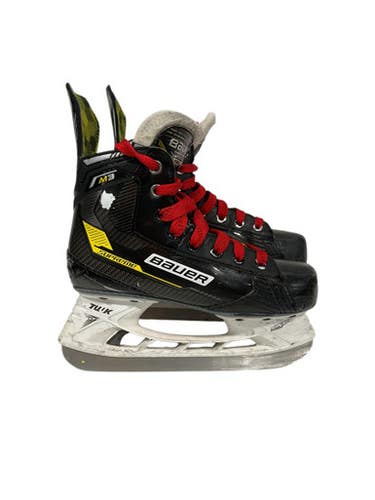 Used Bauer SUPREME M30 Intermediate Hockey Skate Intermediate 4.5 11847-S000024486